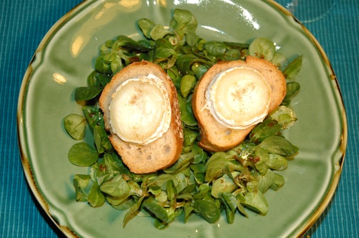 Goat's cheese salad