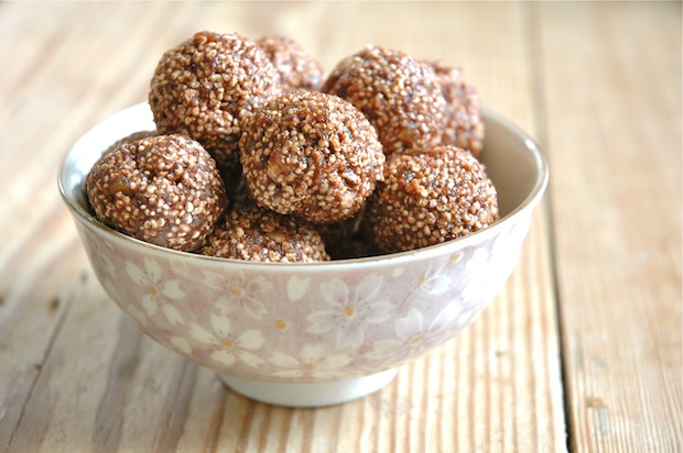 Healthy Cho-co-co-late Balls
